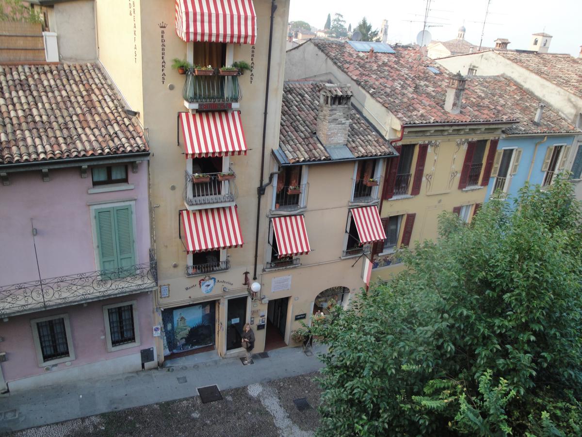 Bed and Breakfast The Tower Of The Old King Desenzano del Garda Exterior foto